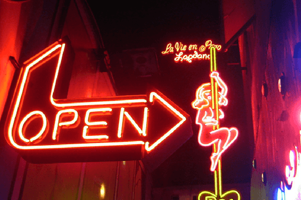 Top 5 Unforgettable Live Music Nights at Comedy Hall